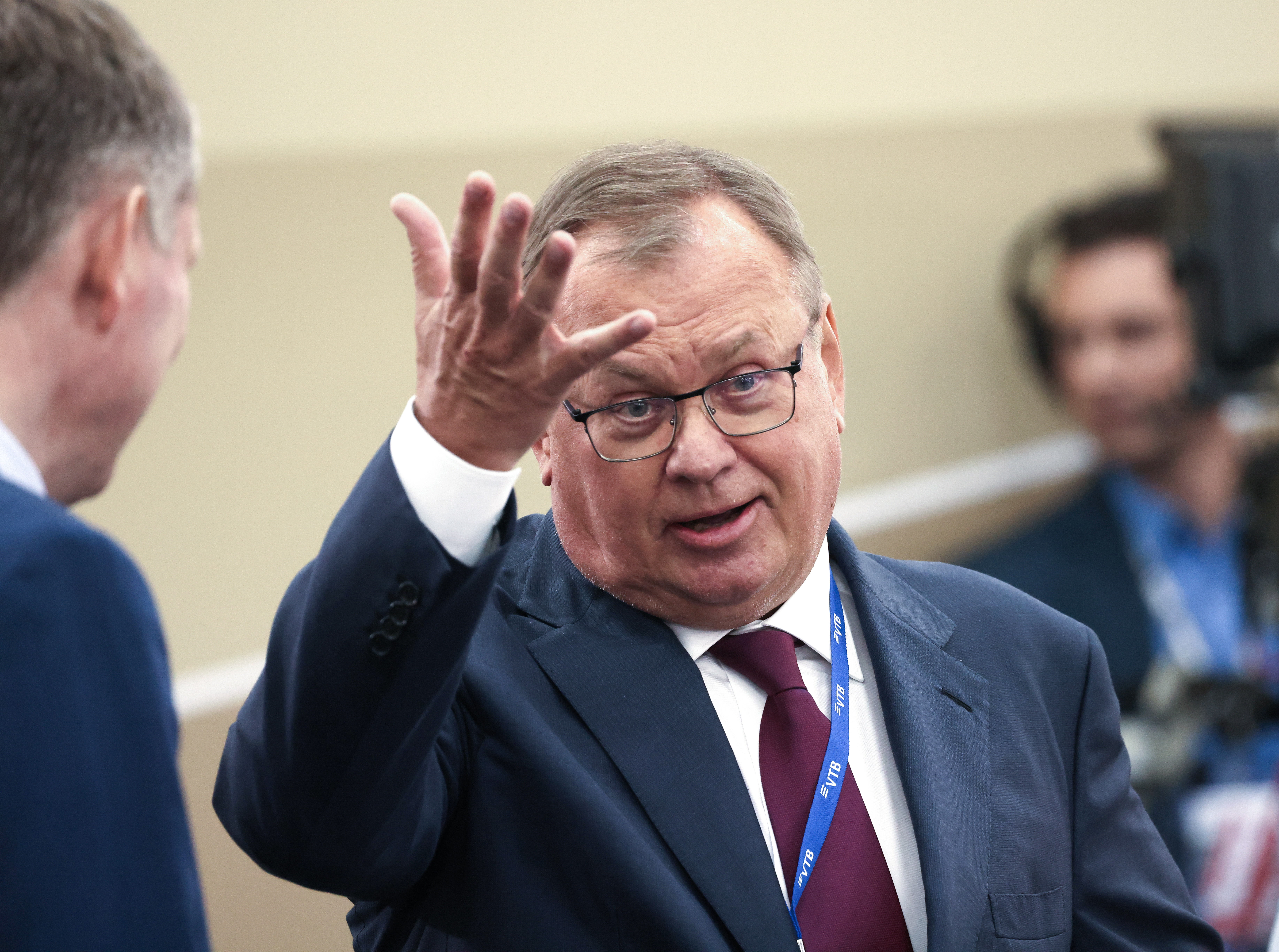 Глава Втб Андрей Костин Фото